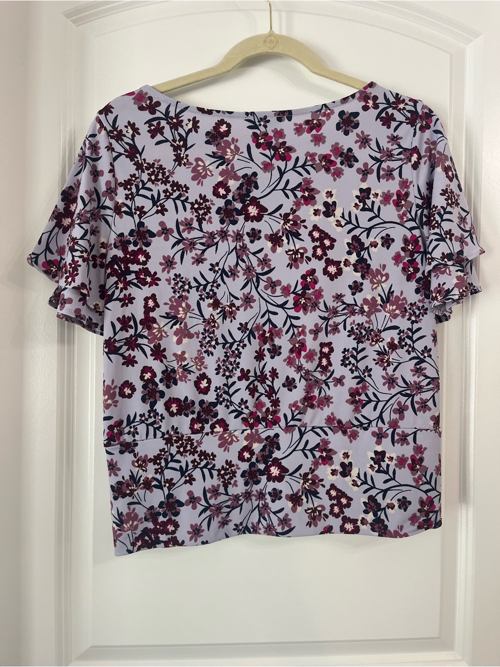 Ann Taylor Work Top Lilac Floral Short Flutter Sleeve Blouse Career Womens Small - Picture 6 of 7